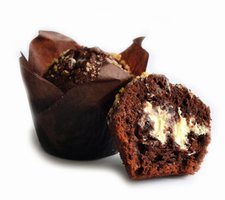 CHOCOLADEMUFFIN GEVULD MET WITTE CHOCOLADE