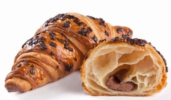 CROISSANT GEVULD MET MELK CHOCOLADE 21% ROOMBOTER